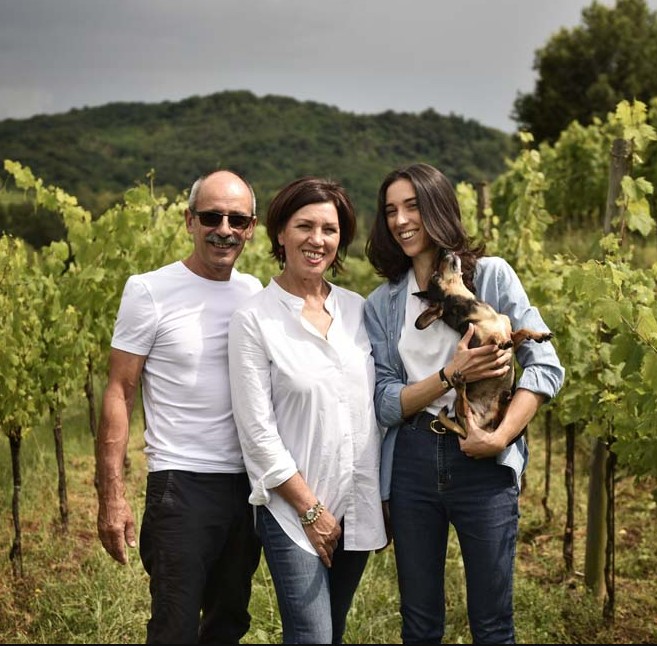 Ultimo valzer per il Merlot de Le Due Terre. Uscito ora il 2022